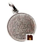 gayatri yantra pendant in silver 2