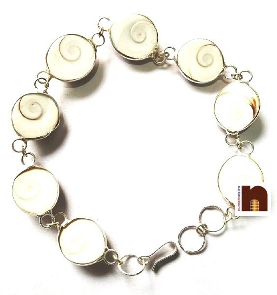 Gomti Chakra bracelet with Vaijanti beads in pure Silver – Surplus Factory