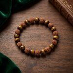 Rudraksha & Tiger’s Eye Healing Bracelet – Protection, Focus & Balance For Men & Women (8 MM)