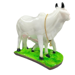 compressed kamdhenu cow in polyresin 4br