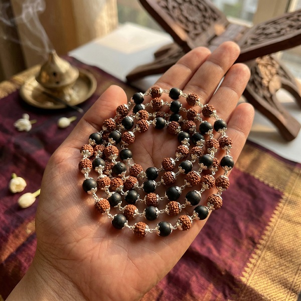 karungali and rudraksha mala (5) karungali and rudraksha mala 5