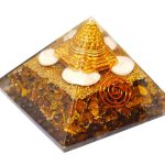 orgone pyramid tiger eye shriyantra gomti chakra 1