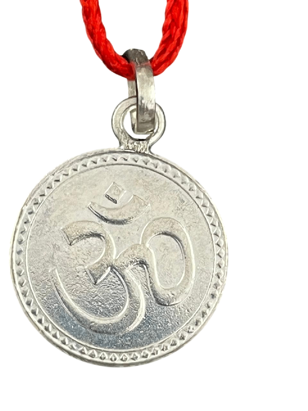silver aakarshan pendant 8br silver aakarshan pendant 8br